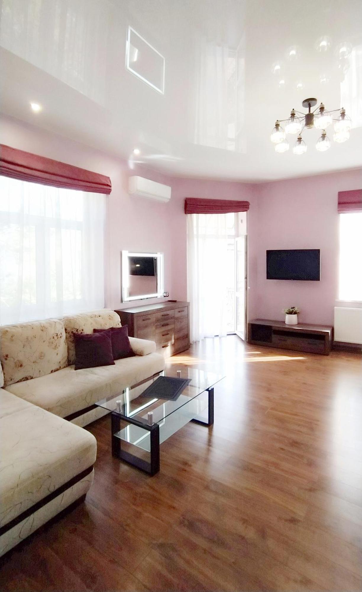 Apartment Жд Вокзал, Центр リヴィウ 部屋 写真